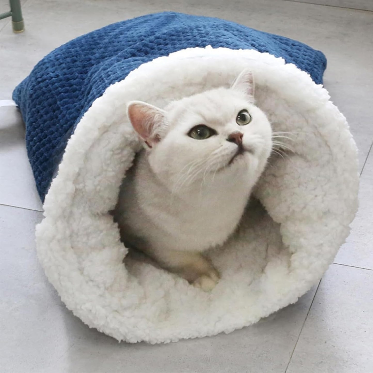 Cat Sleeping Bag for Indoor Cats - Cozy Winter Bed Cave, Warm and Soft Fluffy Washable Blanket (A)
