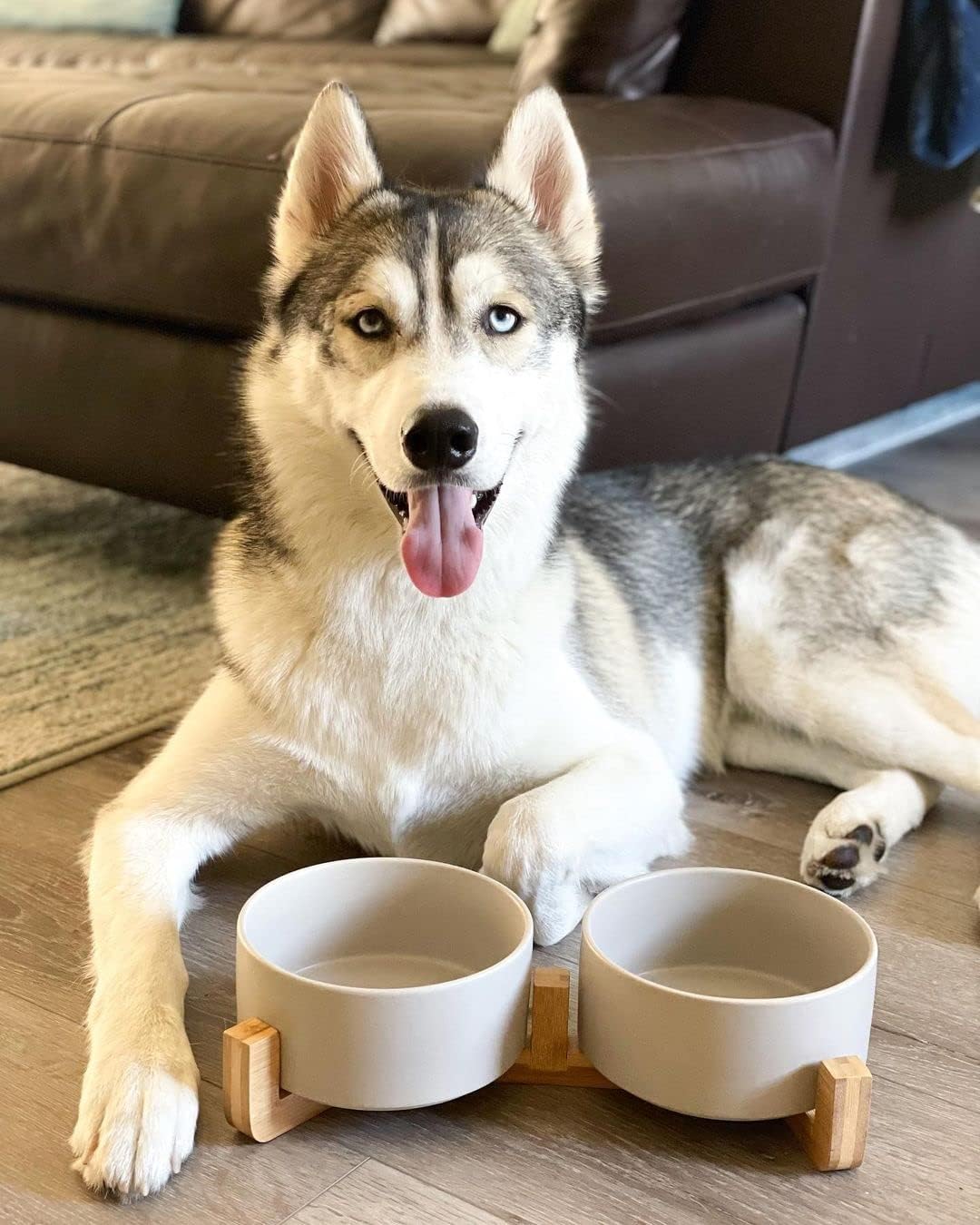 SPUNKYJUNKY Ceramic Dog and Cat Bowl with Wood Stand Non-Slip Matte Glaze Weighted Food Water Set for Cat Medium Dog 28.7 OZ